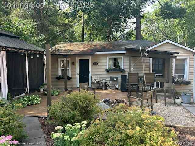 Homes For Sale - 6550 Linville Drive <br/> Brighton, MI 48116