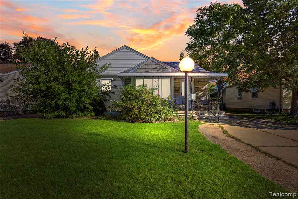 Homes For Sale - 30854 Florence Street <br/> Wayne County, Garden City, MI 48135