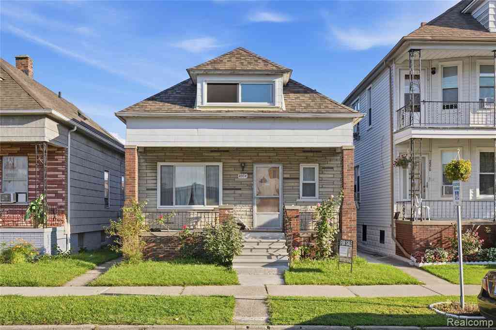 Homes For Sale - 2374 Burger Street <br/> Hamtramck, MI 48212