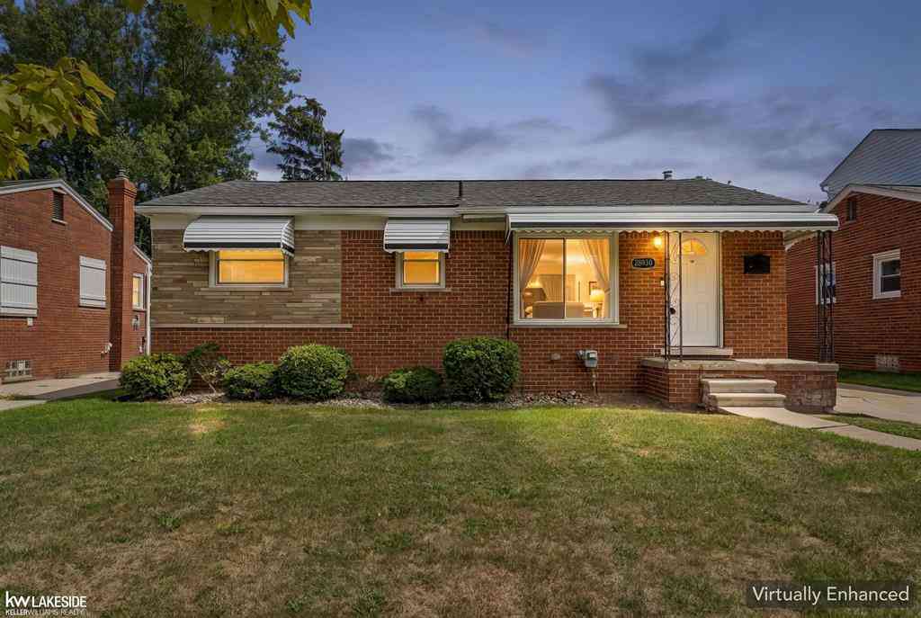 Homes For Sale - 28930 Hughes Street <br/> Saint Clair Shores, MI 48081