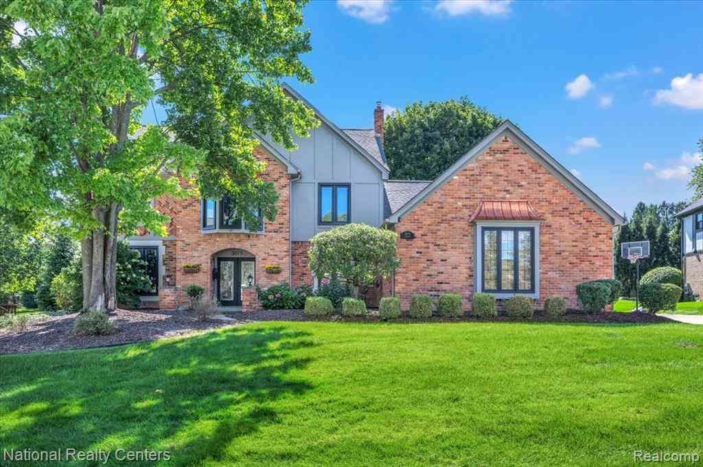 Homes For Sale - 3075 Glengrove Drive <br/> Rochester, MI 48309