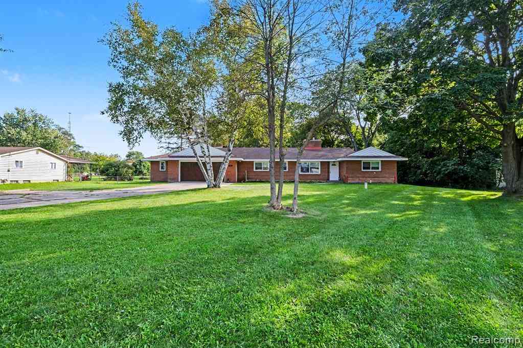 Homes For Sale - 5080 E Atherton Road <br/> Burton, MI 48519