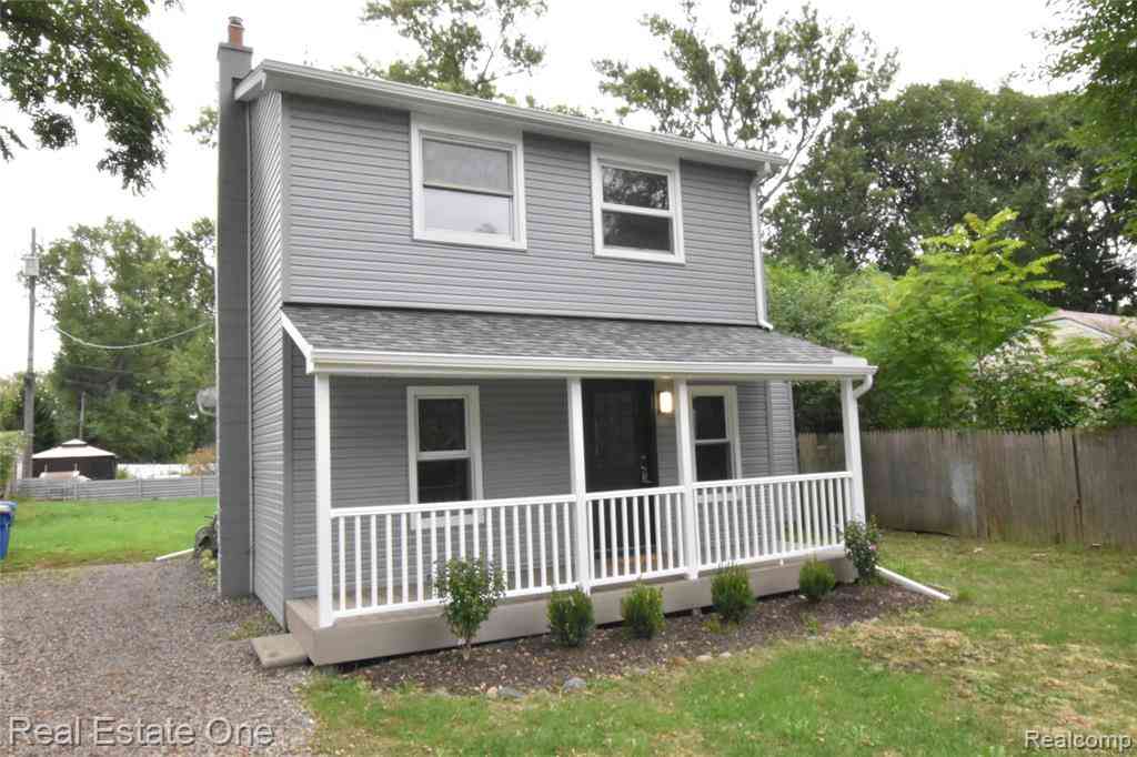 Homes For Sale - 1565 Parkway Street <br/> Waterford, MI 48328