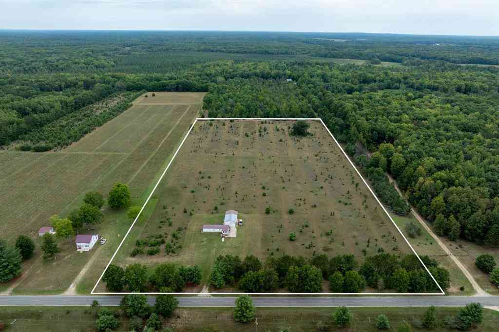 Homes For Sale - 10130 Rock Road <br/> Lake, MI 48632