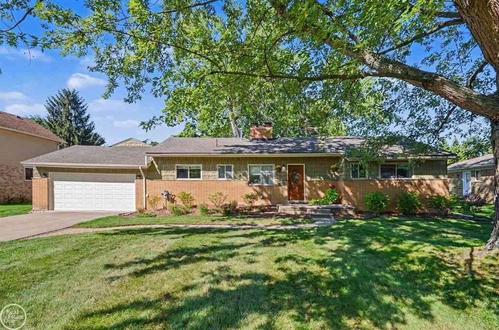 Homes For Sale - 36157 Capper Drive <br/> Clinton Township, MI 48035