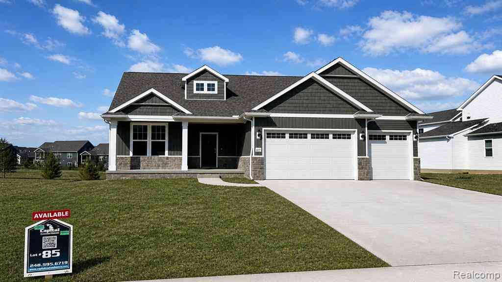 Homes For Sale - 677 Round Rock  Dr  <br/> Howell, MI 48843