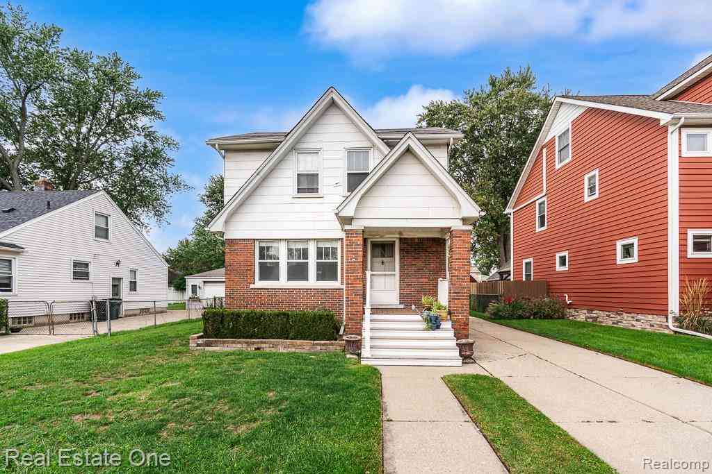 Homes For Sale - 3137 Royal Avenue <br/> Berkley, MI 48072