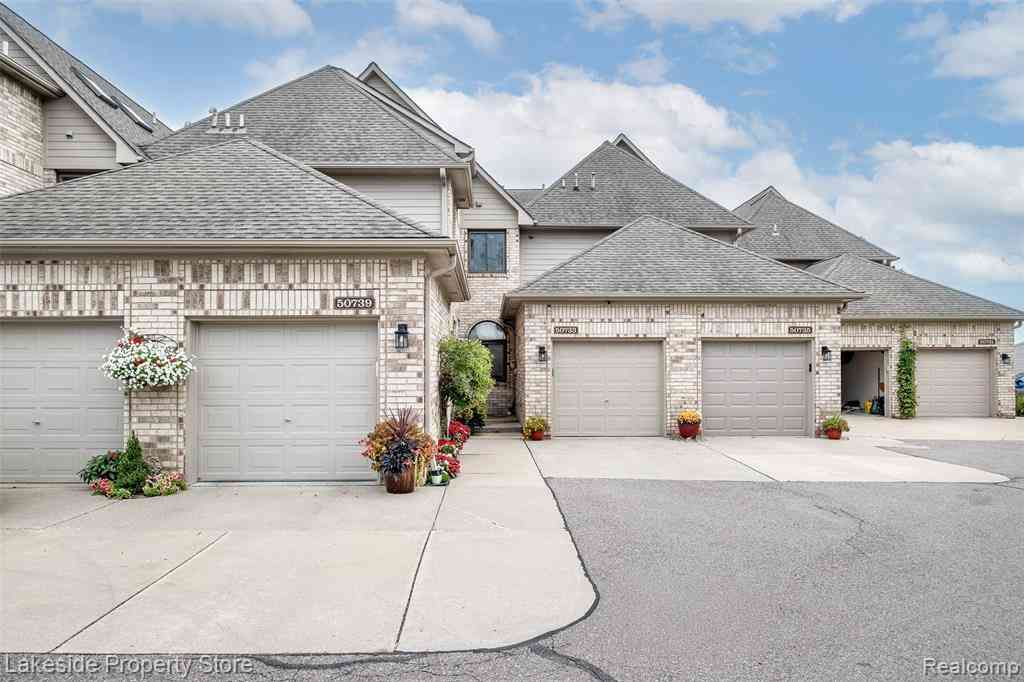 Condo For Sale - 50739 Harbour View Drive N N<br/> New Baltimore, MI 48047