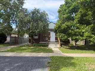 Homes For Sale - 7588 Pelham Road <br/> Taylor, MI 48180