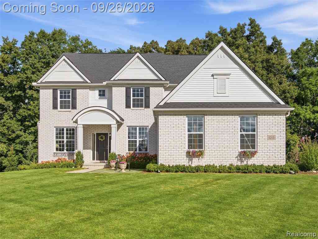 Homes For Sale - 1213 Palatine Drive <br/> Oakland County, Oakland, MI 48363