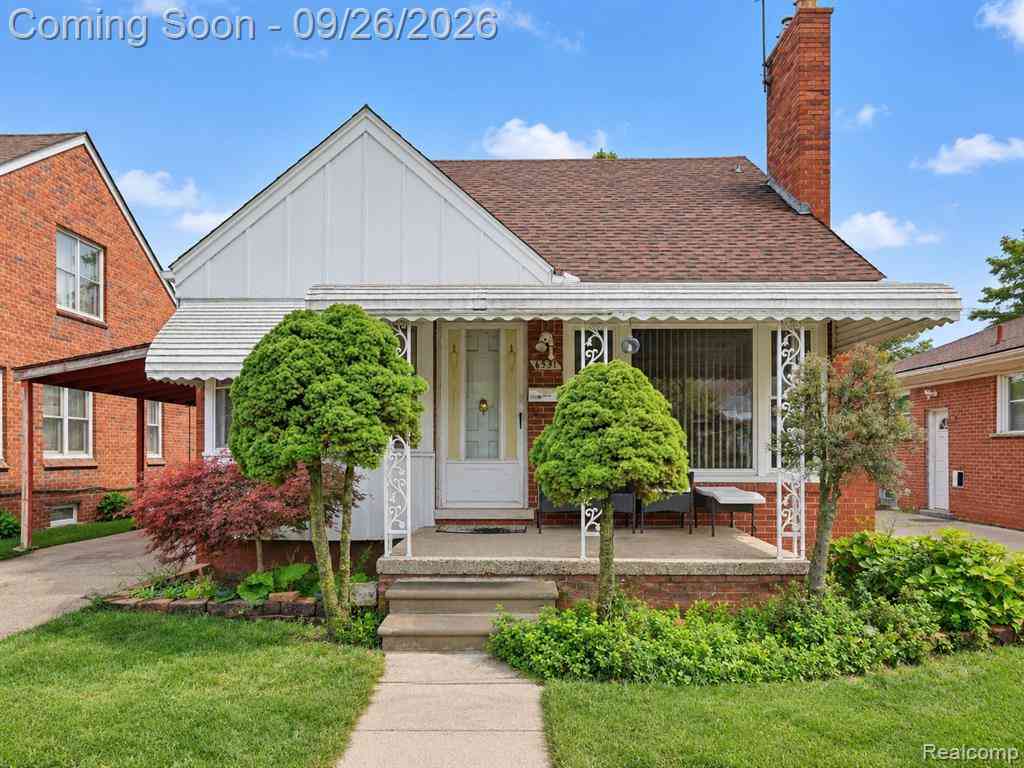Homes For Sale - 6531 Grandmont Avenue <br/> Detroit, MI 48228