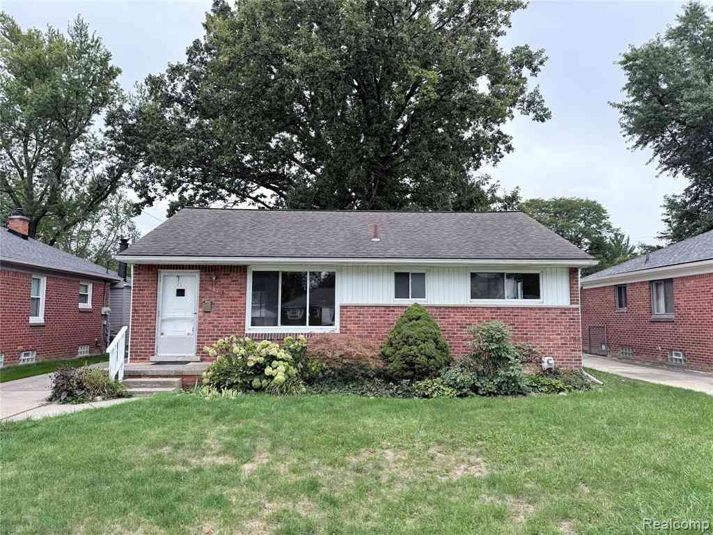 Homes For Rent - 437 W Sunnybrook Drive <br/> Royal Oak, MI 48073