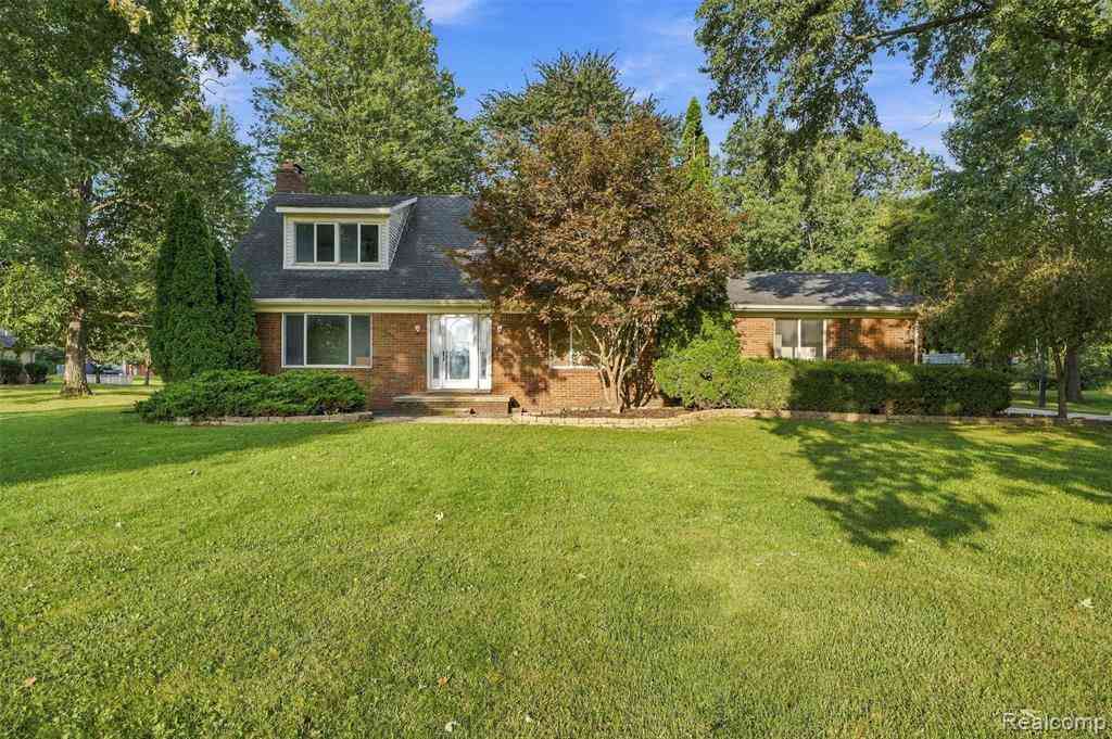 Homes For Sale - 26516 Romine Road <br/> New Boston, MI 48164