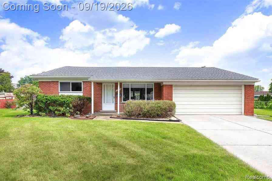 Homes For Sale - 29138 Apolonia Drive <br/> Warren, MI 48092