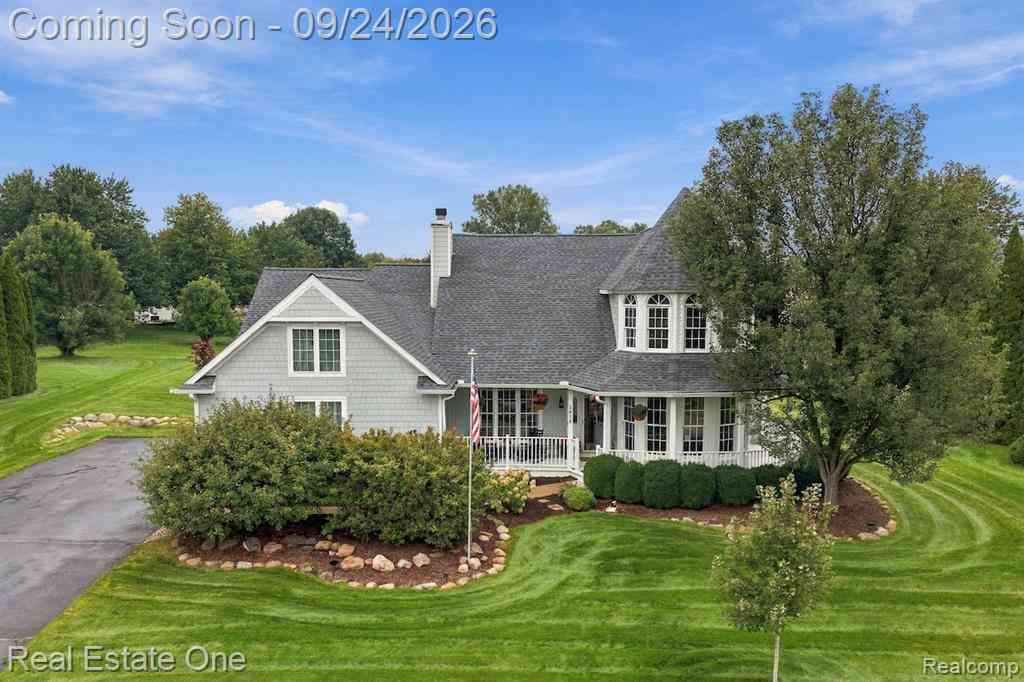 Homes For Sale - 3618 Lakewood Shores Drive <br/> Howell, MI 48843
