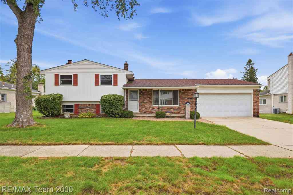 Homes For Sale - 35512 Southampton Street <br/> Livonia, MI 48154
