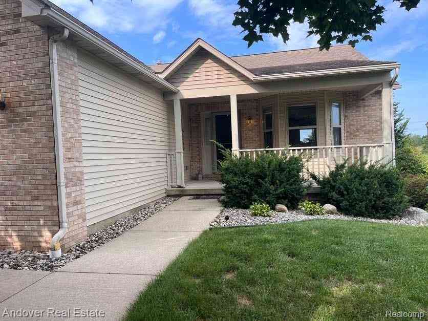 Condo For Sale - 6294 Princess Court <br/> Flushing, MI 48433