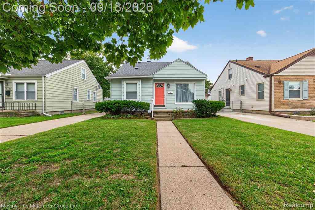 Homes For Rent - 2326 Rowland Avenue <br/> Royal Oak, MI 48067