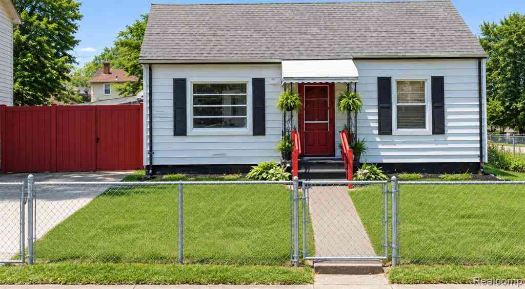 Homes For Sale - 4009 Lawndale Avenue <br/> Flint, MI 48504