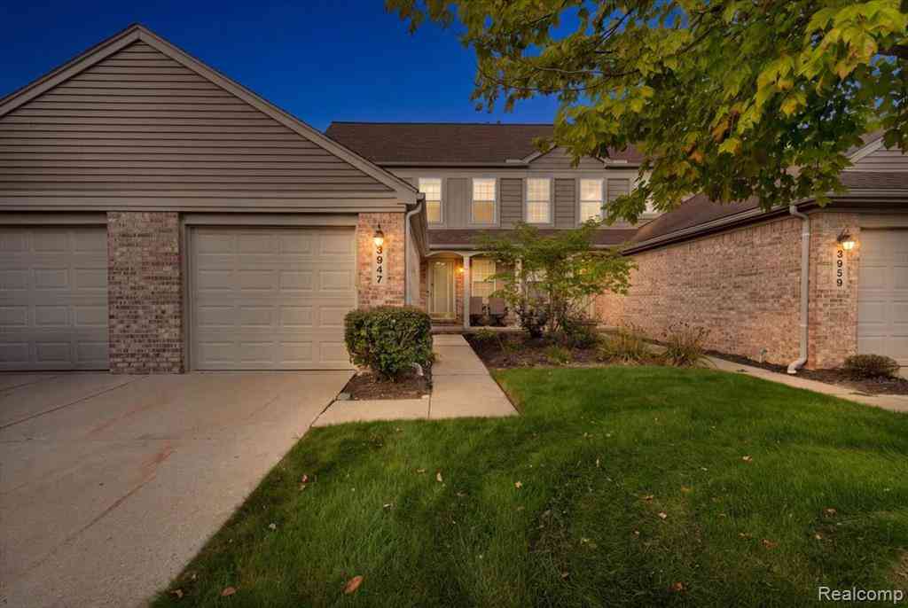 Condo For Sale - 3947 Hunters Circle E E<br/> Canton, MI 48188