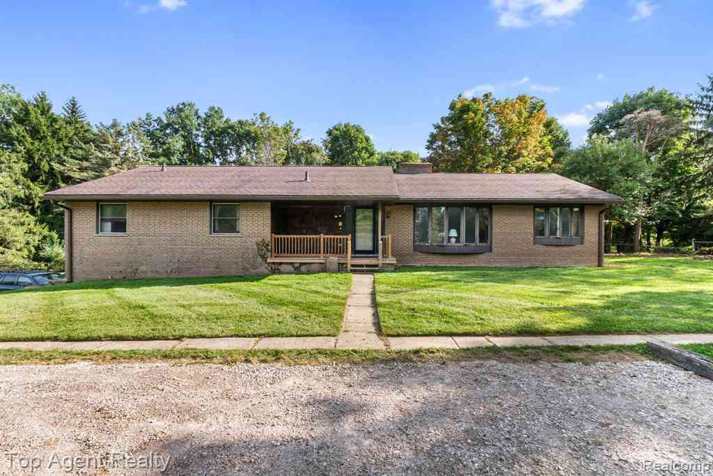 Homes For Sale - 8269 Currie Road <br/> Northville, MI 48168