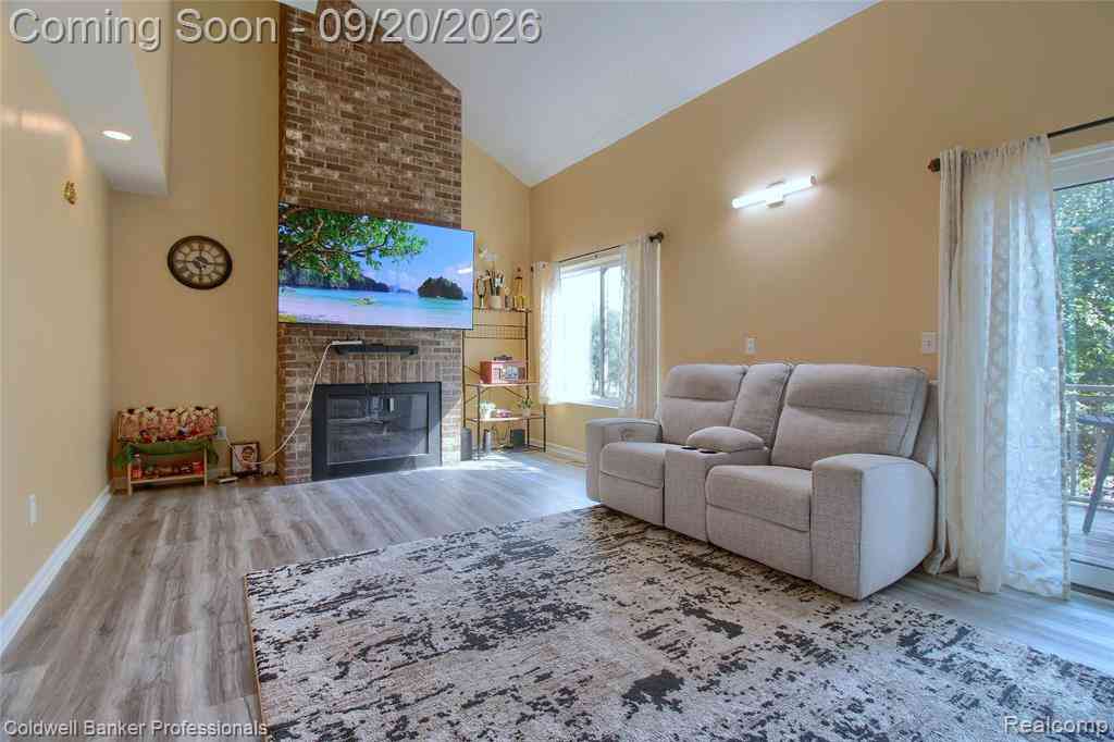 Condo For Sale - 35468 Heritage Lane <br/> Farmington, MI 48335