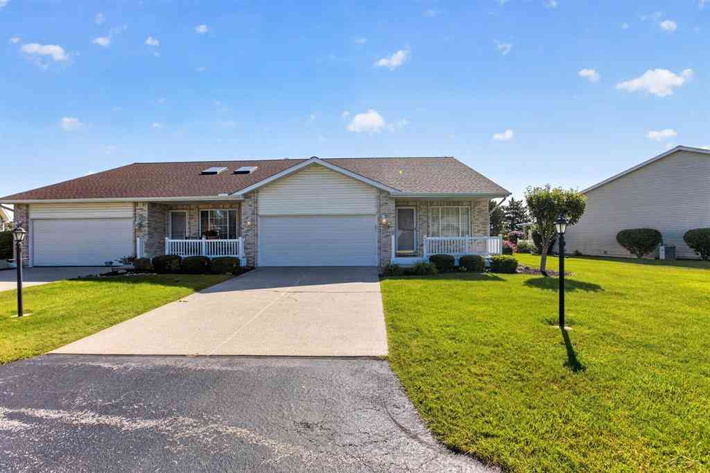 Condo For Sale - 5961 Red Feather Drive <br/> Bay City, MI 48706