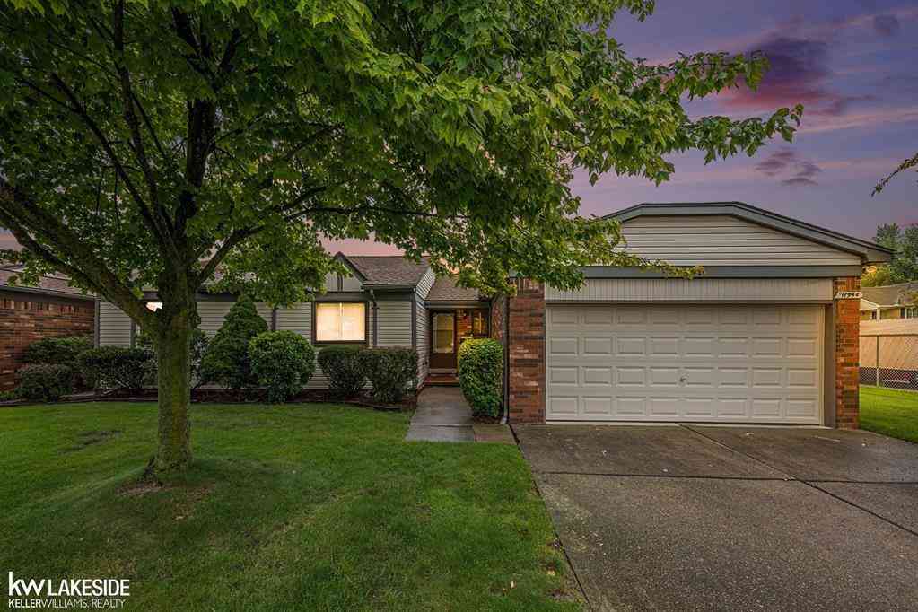 Condo For Rent - 11944 15 Mile Road <br/> Sterling Heights, MI 48312
