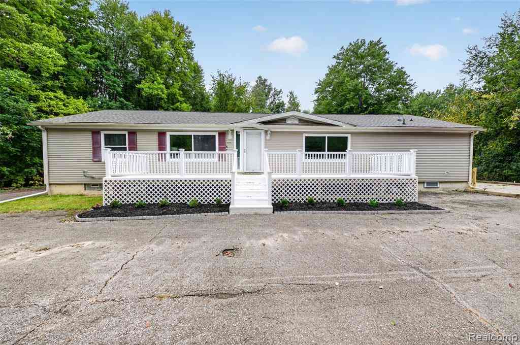 Homes For Sale - 16170 S Huron River Drive <br/> Wayne County, Romulus, MI 48174