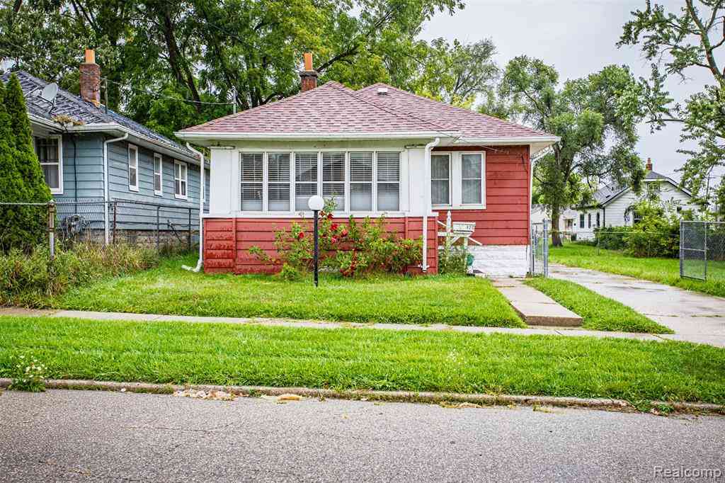 Homes For Sale - 425 E Jamieson Street <br/> Flint, MI 48505