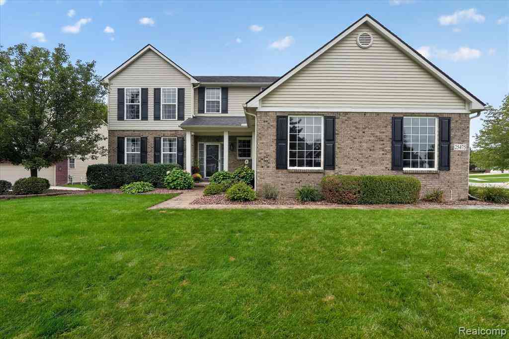Homes For Sale - 25475 Stanley Lane <br/> South Lyon, MI 48178