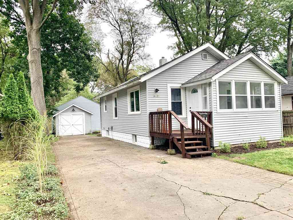 Homes For Sale - 3621 Adams Street <br/> Kalamazoo, MI 49008