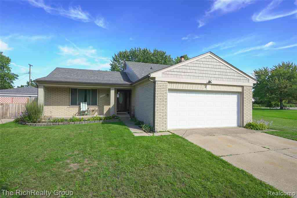 Homes For Sale - 30350 Quinkert Street <br/> Roseville, MI 48066