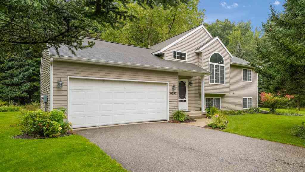 Homes For Sale - 8655 Wildcat Run Drive Ne NE<br/> Rockford, MI 49341