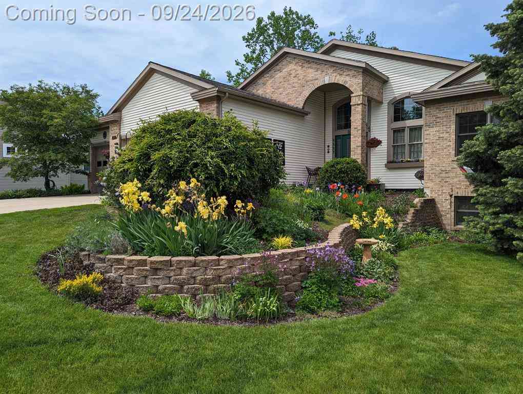 Homes For Sale - 4557 Penny Lane Sw SW<br/> Wyoming, MI 49418