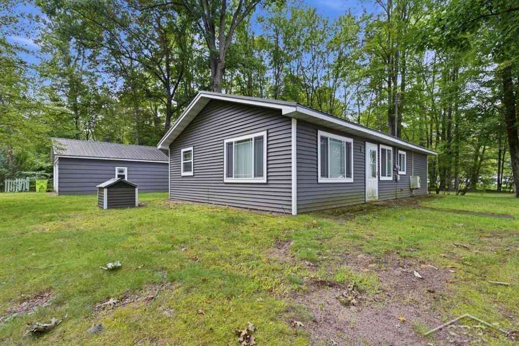Homes For Sale - 4305 Anderson Drive <br/> Beaverton, MI 48612
