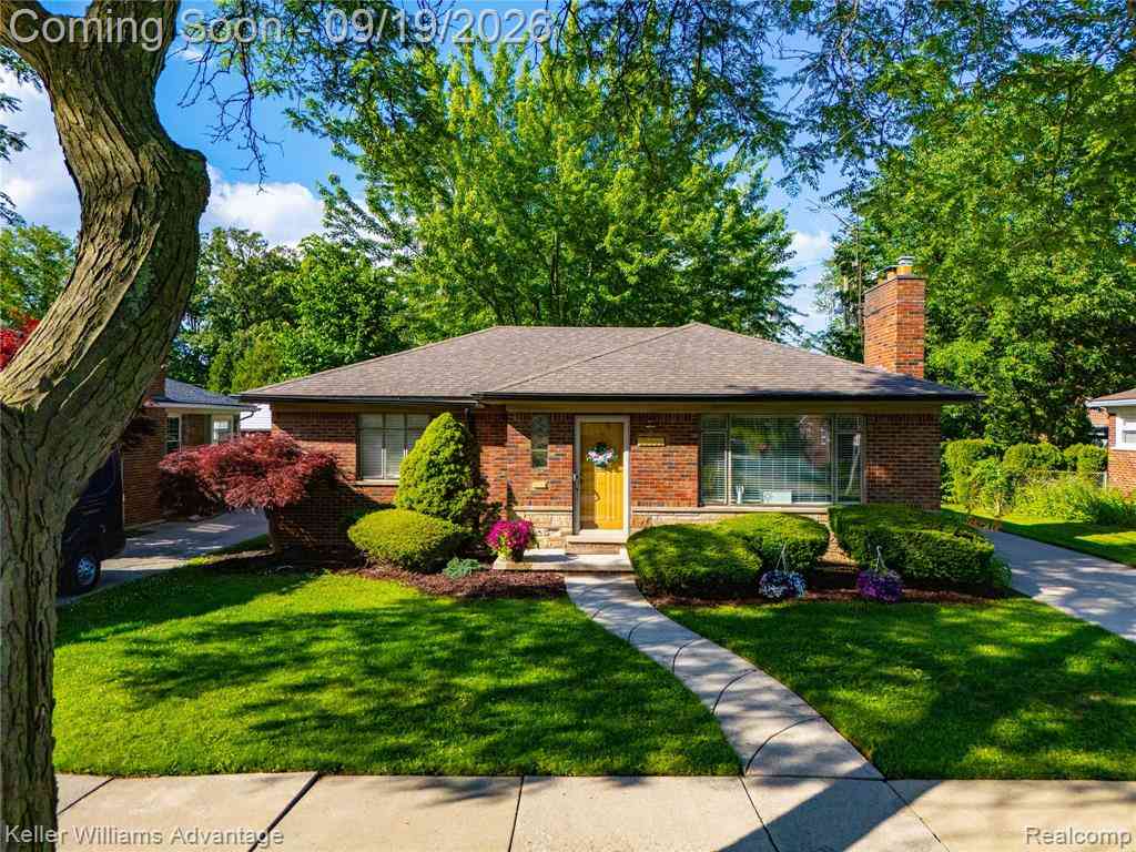 Homes For Sale - 21407 Broadstone Street <br/> Harper Woods, MI 48225