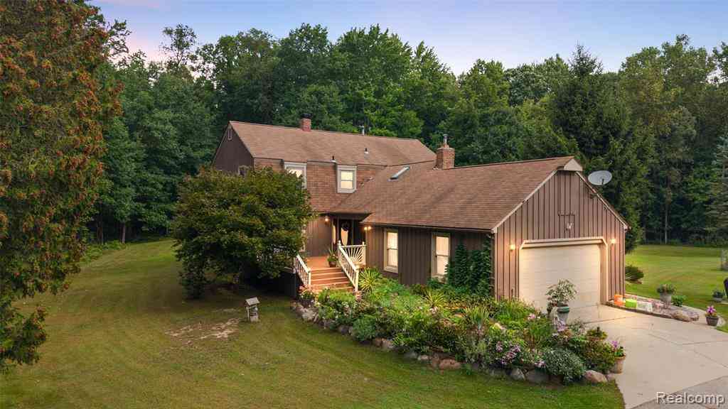 Homes For Sale - 2201 E Gunn Road <br/> Rochester, MI 48306