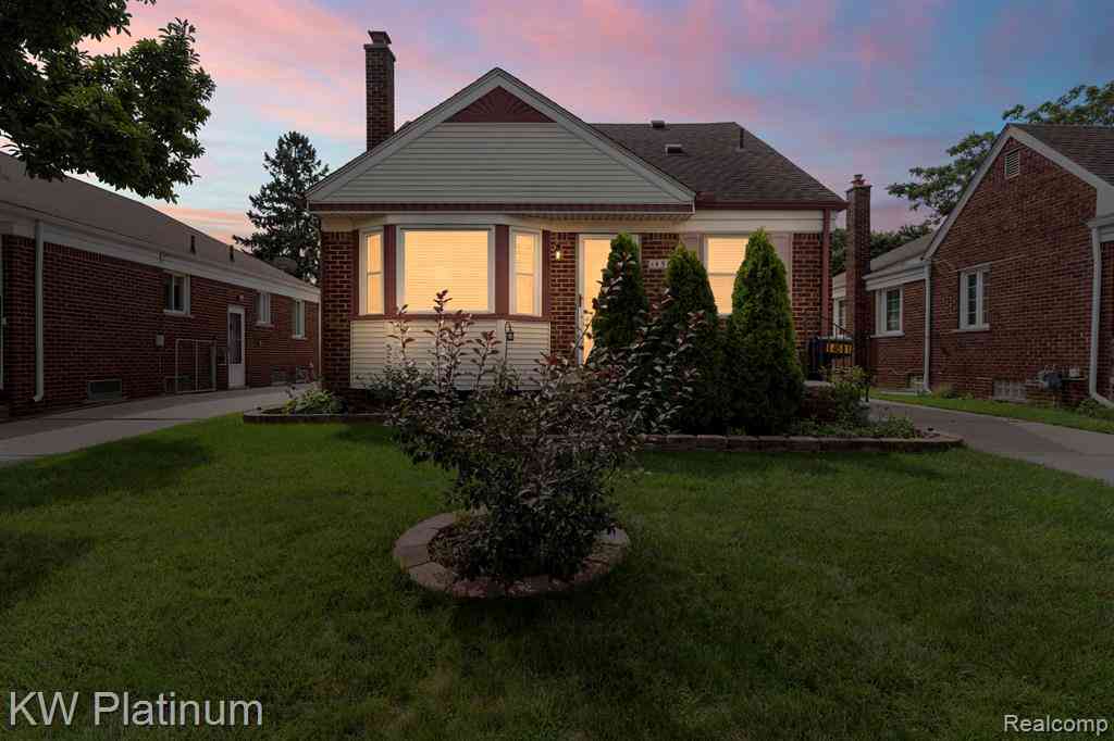 Homes For Sale - 14581 Cleophus Avenue <br/> Wayne County, Allen Park, MI 48101