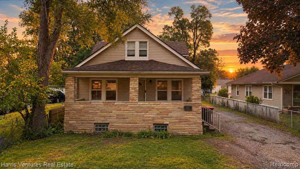 Homes For Sale - 21344 Seminole Street <br/> Southfield, MI 48033