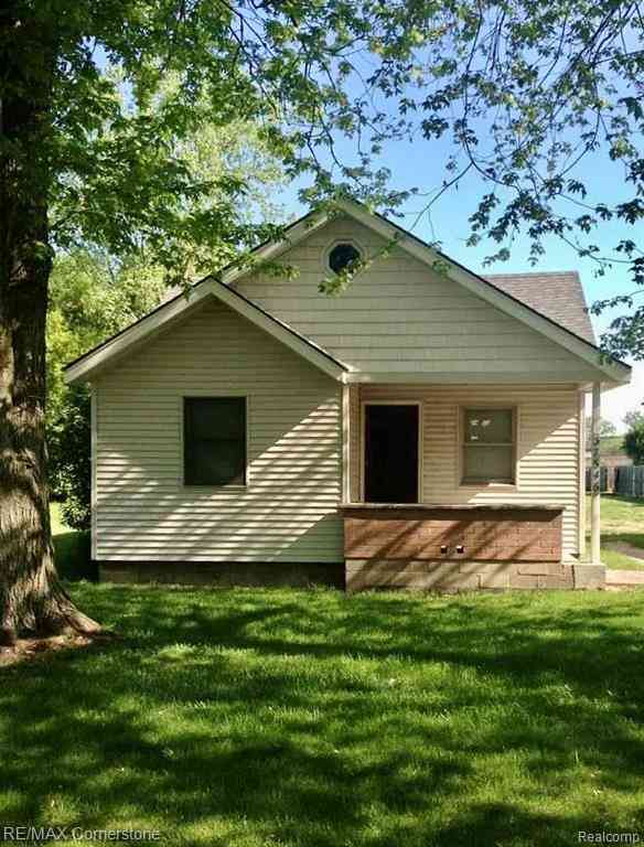 Homes For Sale - 37546 Palmer Road <br/> Westland, MI 48186