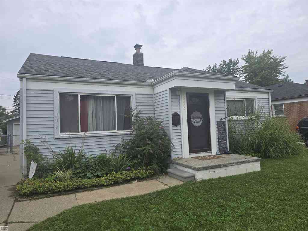 Homes For Sale - 23805 Cushing Avenue <br/> Eastpointe, MI 48026