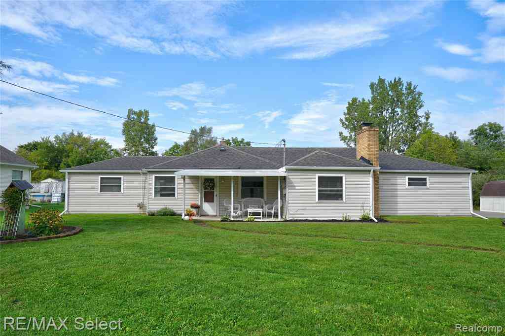 Homes For Sale - 8341 E Court Street <br/> Davison, MI 48423