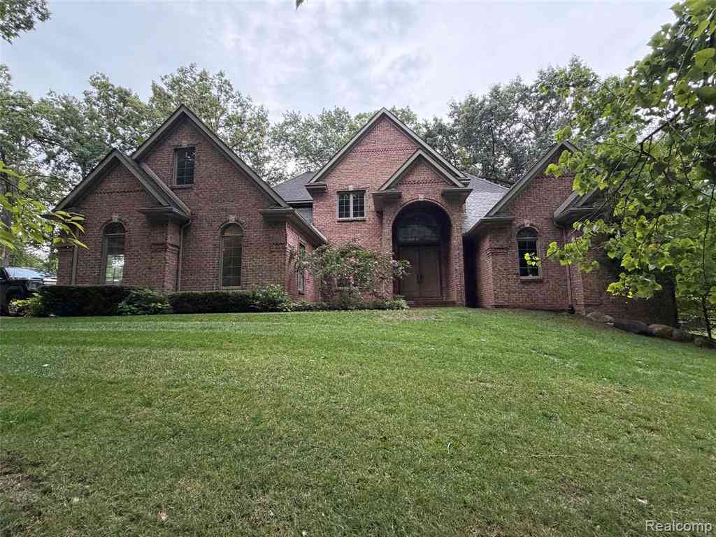 Homes For Sale - 6615 Laken Avenue <br/> Imlay City, MI 48444
