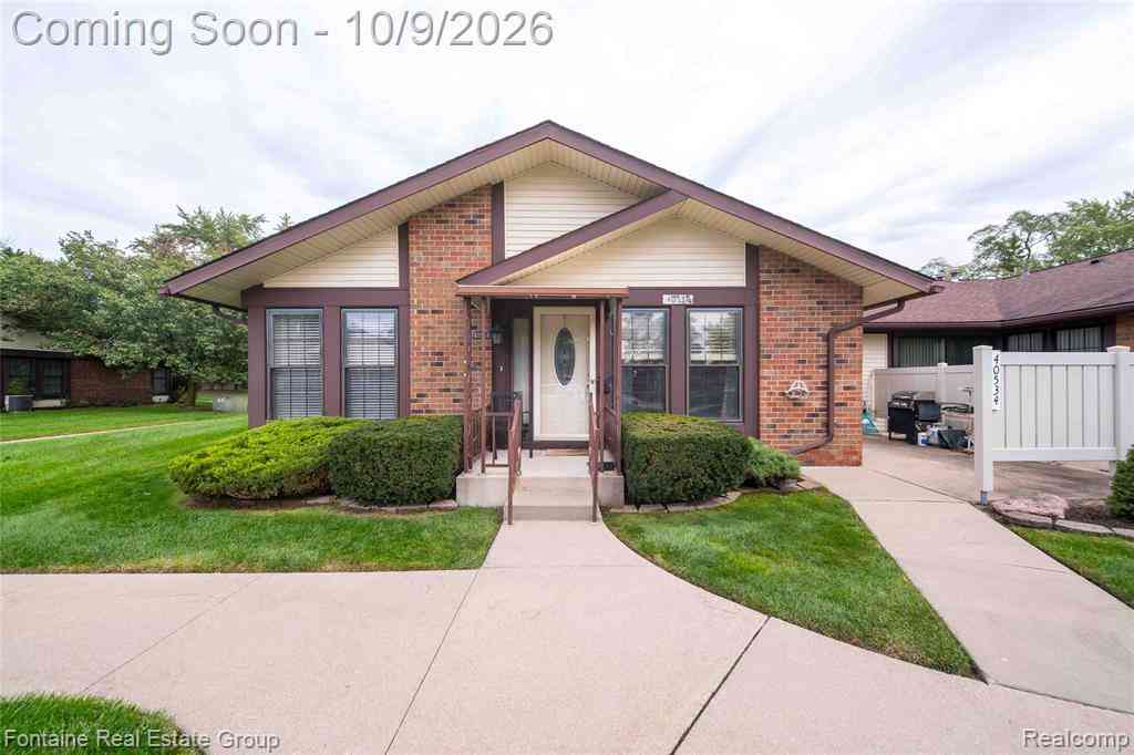 Condo For Sale - 40534 Newport Drive <br/> Plymouth, MI 48170