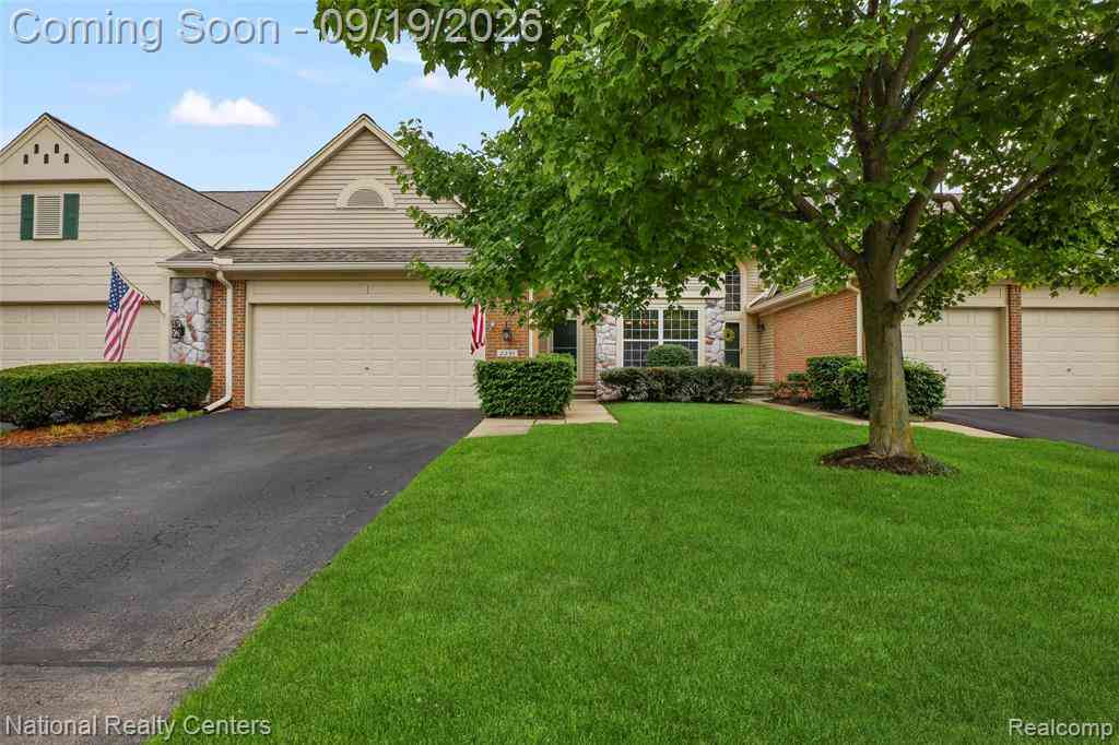 Condo For Sale - 2241 Hogan Way N N #117<br/> Canton, MI 48188