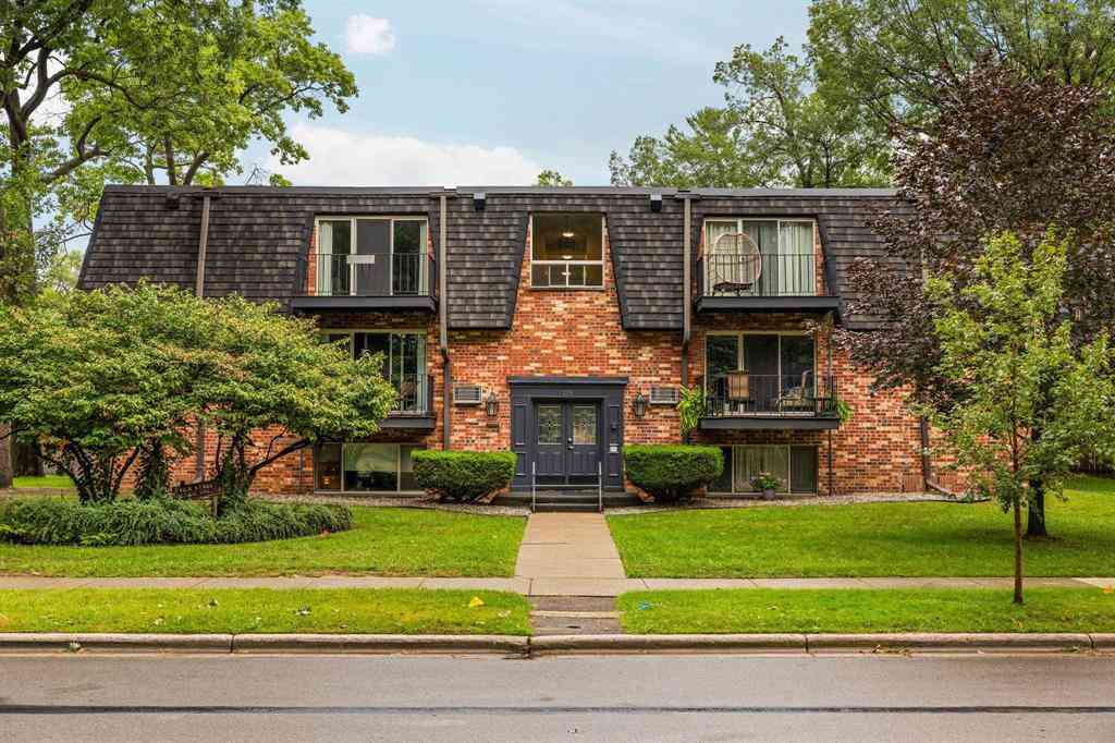 Condo For Sale - 119 Fair Street <br/> Traverse City, MI 49686