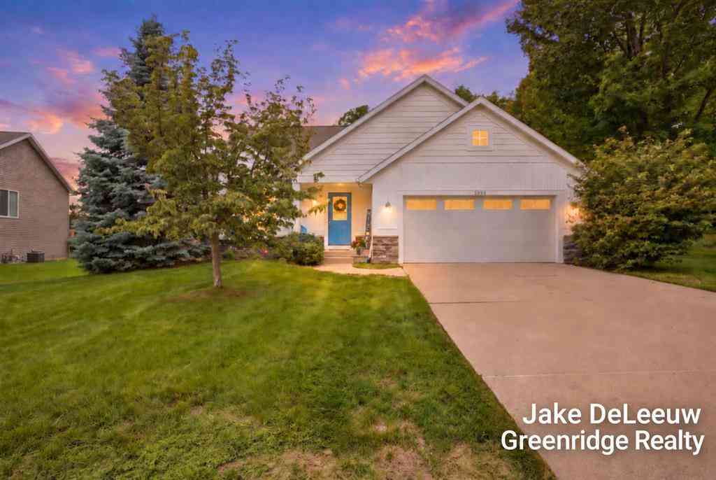 Homes For Sale - 5393 Rischow Drive Sw SW<br/> Wyoming, MI 49509