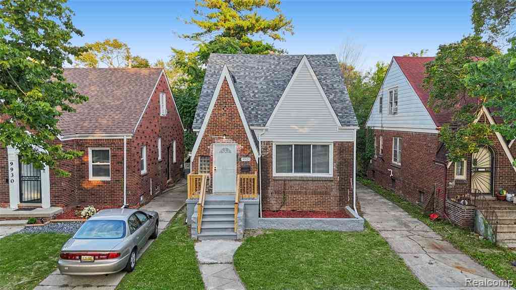 Homes For Sale - 9920 Balfour Road <br/> Detroit, MI 48224