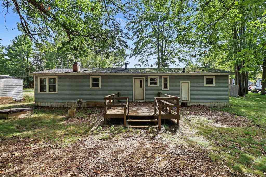 Homes For Sale - 1673 Pine Drive <br/> Grand Traverse County, Traverse City, MI 49686